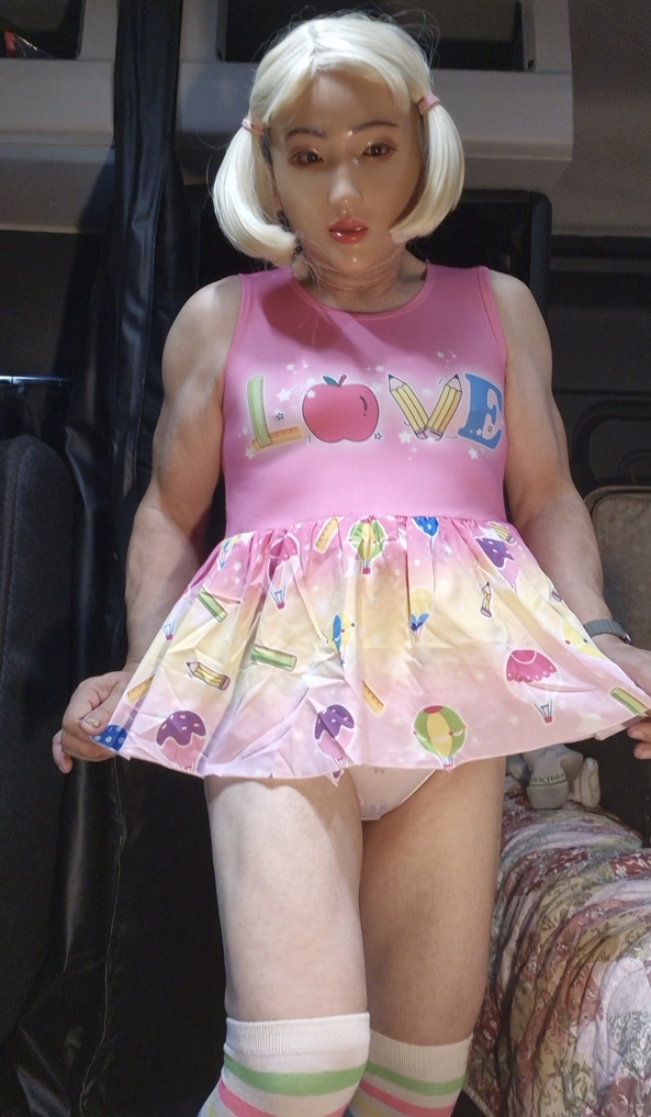 LG, Sissy, Feminization