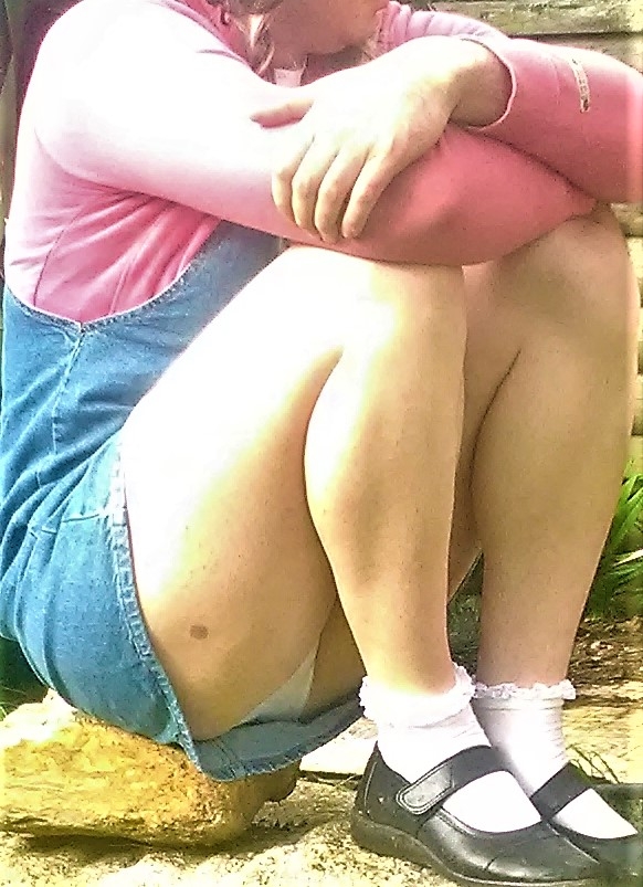 skirtall and a sunny day :) - trying out my new dress:), skirtall,knickers,sissy,harriet,crossdressing,upskirt,panties,little,LG, Sissy Fashion,Feminization