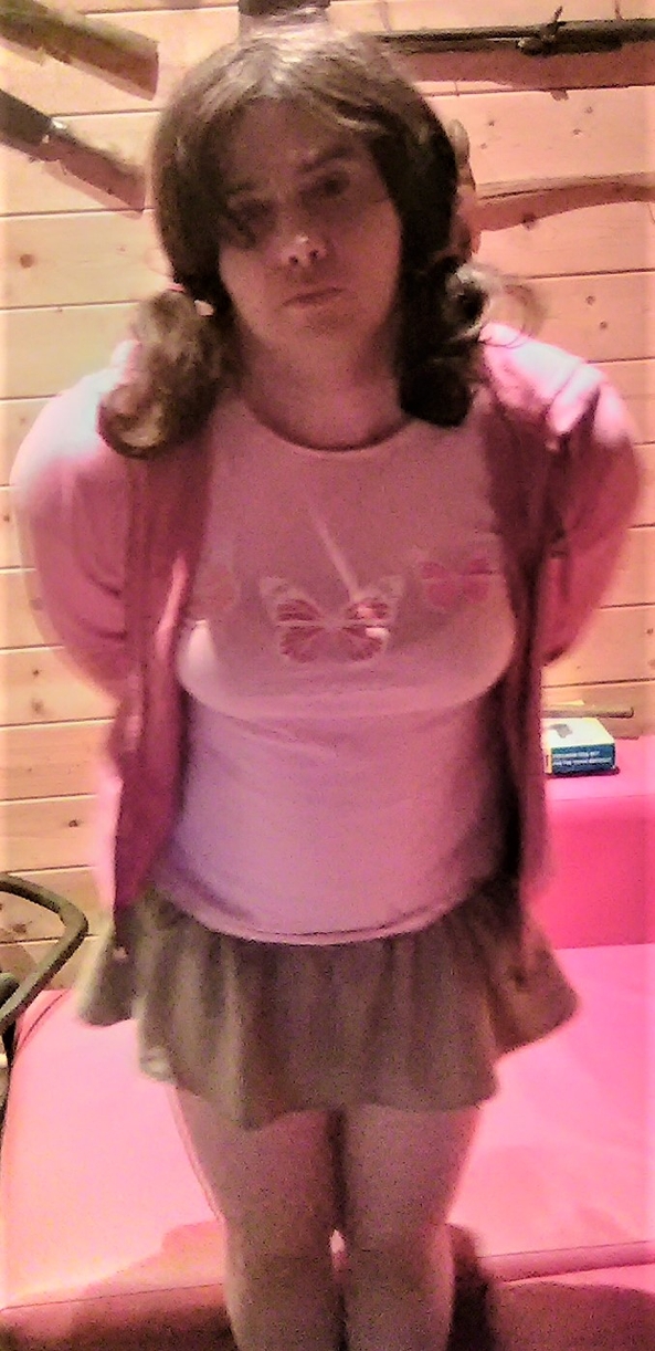 Relaxing after Christmas - just enjing the rest after christmas, harriet,uspskirt,sissy,crossdressing,knickers,panties,skirt, Dolled Up,Sissy Fashion,Feminization