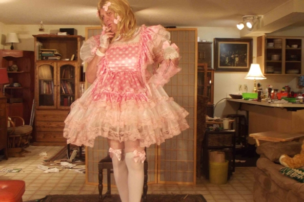 My Bubblegum Pink Polkadot dress - Lovely...isn't it?, sissy,crossdress,, Feminization,Dolled Up,Sissy Fashion