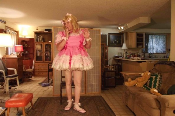 Simple frock on a cooler day - I find petticoats fun when it gets colder, sissy,crossdress,, Feminization,Sissy Fashion