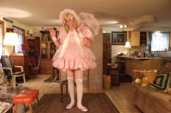 this makes me feel oh so prissy - a pink princess dress, sissy,crossdress,, Feminization,Dolled Up,Sissy Fashion