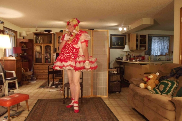 my  red polka dot dress - just prancing in prissy :), sissy,crossdress,, Feminization,Holiday,Dolled Up,Sissy Fashion