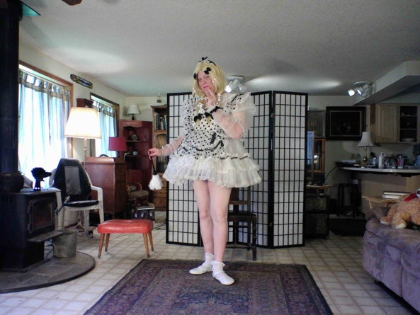 French Maid - Time for Spring Cleaning, sissy maid, maid, Feminization,Dolled Up,Sissy Fashion