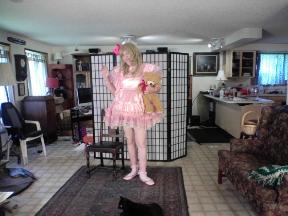 I so love Pink - an older sissy dress I have, sissy,pink, Feminization,Sissy Fashion,Dolled Up