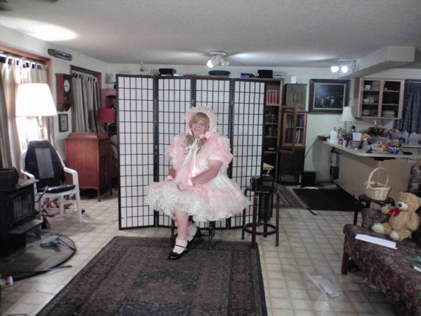 Pink and frilly  , sissy,frilly,pink, Sissy Fashion,Dolled Up,Feminization