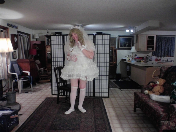 a Gurl's Other white dress - not a Wedding Dress but rather First Holy Communion., sissy,communion,, Feminization,Fairytale,Sissy Fashion,Holiday