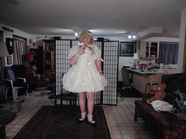 Last of the Winter Queen - Soon to make way for the Spring Maiden, sissy,fashion,, Feminization,Sissy Fashion,Fairytale