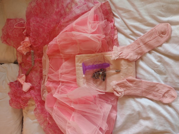 My new outfit, Sissydress, Adult Babies,Feminization,Sissy Fashion,Str8 Orientation,Diaper Lovers,Dolled Up