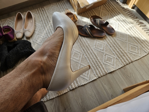 new high heels - Hi there frieds. i've bought some new high heels. How show i show them off? i'm lacking inspiration. I would love your suggestions. I'l send them in DM to you if they are too lewd ;), heels , Sissy Fashion,Feminization