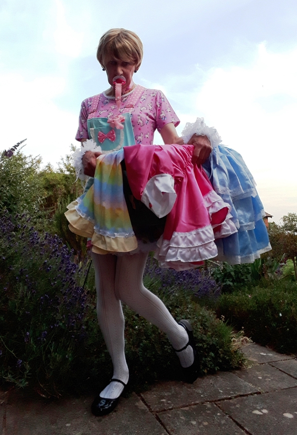 Sissy Poppy's nightmare - Into the garden, embarrassment,outside,Romper suit,dummy, Feminization,Slow Change