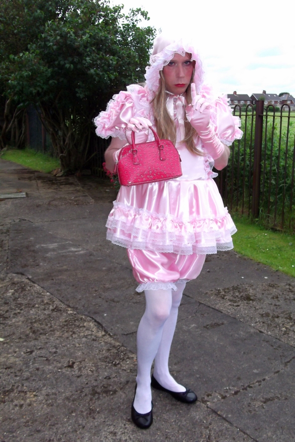 A new look for me. - Trying something different - going for the prissy sissy look. No nappy this time either - just stockings and a garter belt under my bloomers. Think I'm going to use this on my profile. :-), pictures,sissy,sissy girl,feminisation,, Feminization,Dominating Mistress Or Master,Humiliation,Dolled Up
