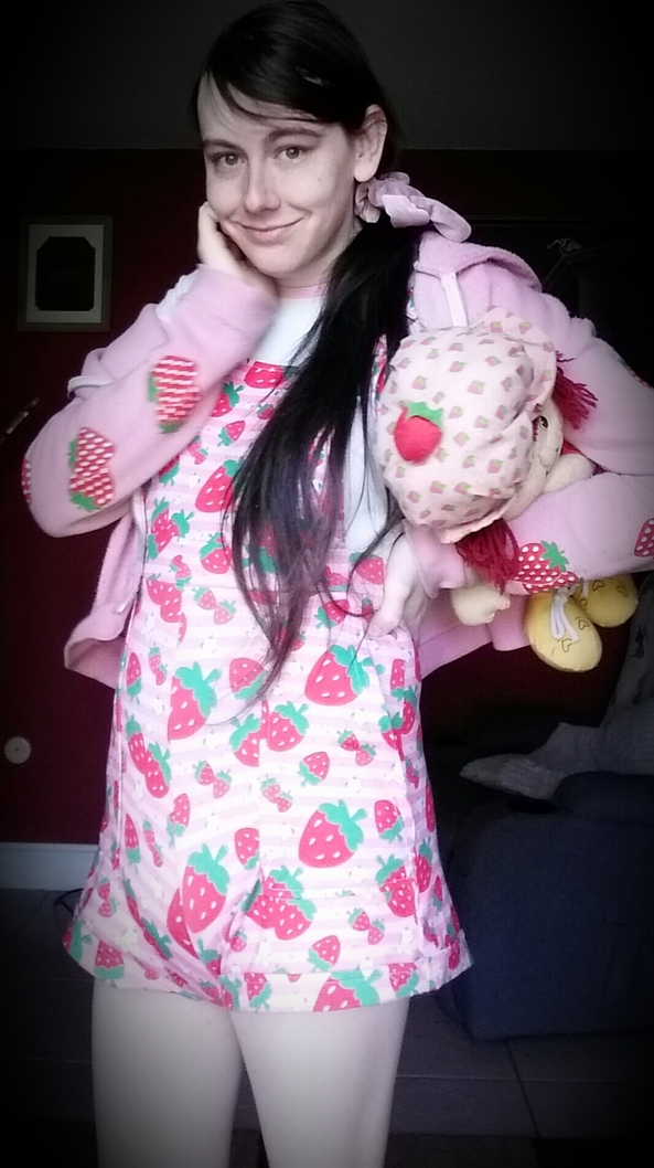 Sadie_Shortcake  (abdl) - Former sissy turned full time trans diaper baby girl!! <3, Abdl,ageplay,babygirl,diaper,ddlg,transgirl, Diaper Lovers,Adult Babies,Feminization,Hormones,Pansexual Orientation,Wetting The Bed