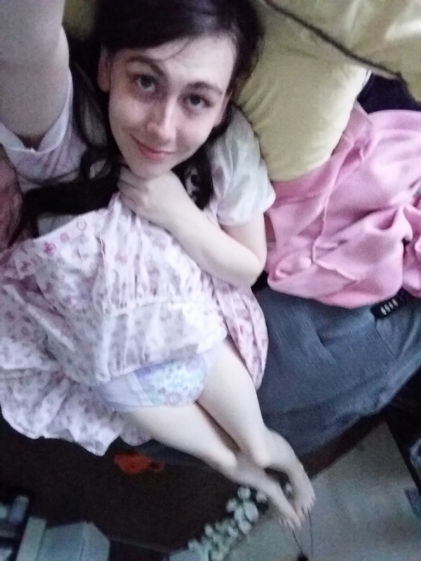 Sadie_Shortcake  (abdl) - Former sissy turned full time trans diaper baby girl!! <3, Abdl,ageplay,babygirl,diaper,ddlg,transgirl, Diaper Lovers,Adult Babies,Feminization,Hormones,Pansexual Orientation,Wetting The Bed