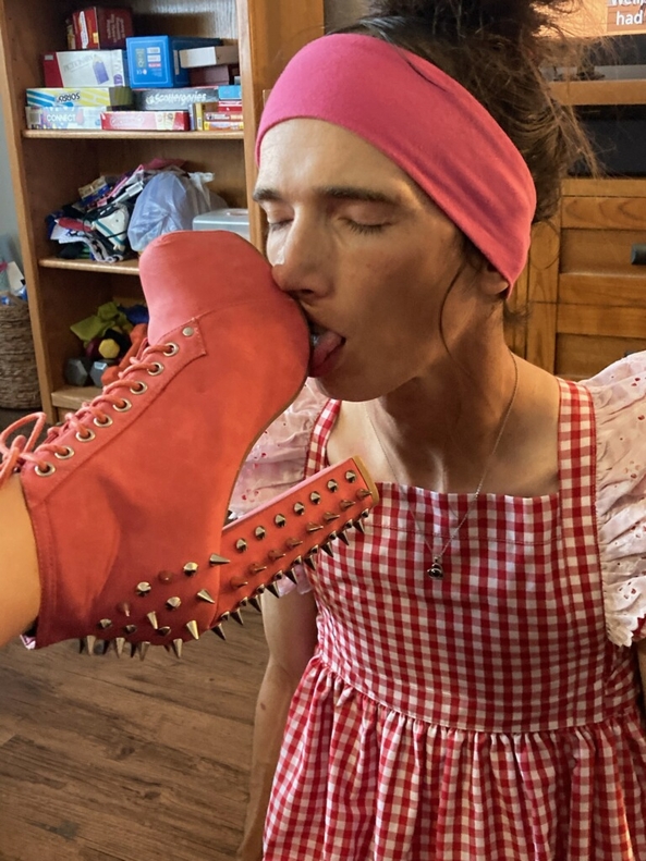 Sissykins Introduction - My name is Taylor (Sissykins) and I'm an owned dog to my Ma'am. I love and care for her very much! I'm simply here to enjoy stories, forums, and to draw inspiration from Sissy Kiss content. Woof!, Shoes,Dog, Sissy Fashion,Dominating Mistress Or Master,Feminization,Diaper Lovers