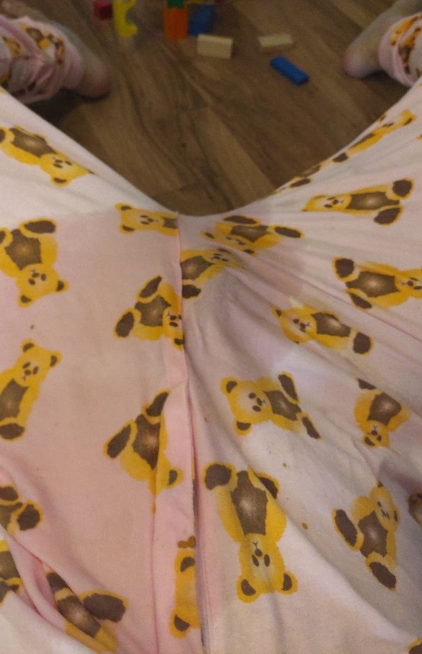 without diapers is not good, sissybaby,adultbaby,AB,SB, Adult Babies