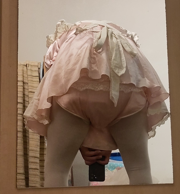 my outfit today Part 2, sissybaby,sissy,sissy baby,AB/DL,Diaper,adultbaby,adult baby, Adult Babies,Sissy Fashion