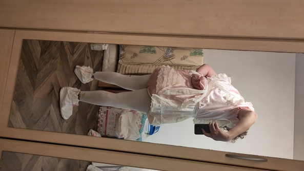 my outfit today Part 2, sissybaby,sissy,sissy baby,AB/DL,Diaper,adultbaby,adult baby, Adult Babies,Sissy Fashion
