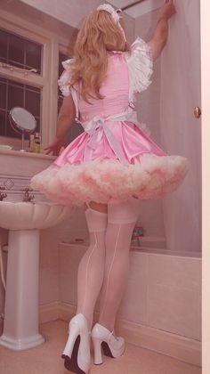 Sissy Dress Up Time - Dresses, Diapers Shoes & Lingerie, Crossdresser Adult Baby Sissy, Adult Babies,Feminization,Sissy Fashion,Fairytale,Diaper Lovers,Dolled Up