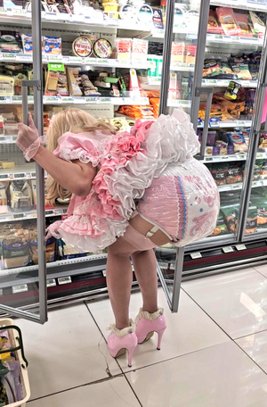 Wonderful days wearing Diapers & Dresses - Humiliation & Joy!, ABDL Sissy Crossdresser, Adult Babies,Feminization,Sissy Fashion,Diaper Lovers,Dolled Up