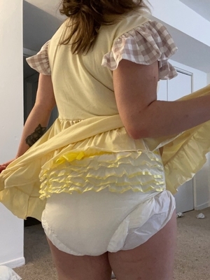 Such A Sissy - Never Giving It Up, ABDL Sissy Crossdresser, Adult Babies,Feminization,Sissy Fashion,Diaper Lovers,Dolled Up