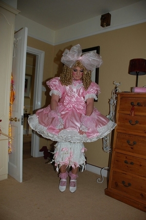 Loving My Pretty Dresses Lingerie & Diapers - Keep Me Happy! Keep Me Dressed, ABDL Sissy Crossdresser, Adult Babies,Feminization,Sissy Fashion,Diaper Lovers,Dolled Up