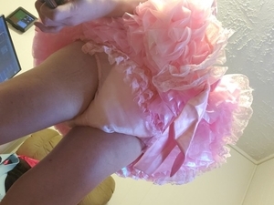365 Days In Diapers & Dresses - Loving Every Minute, Merry Christmas!, ABDL Sissy Crossdresser, Adult Babies,Feminization,Sissy Fashion,Diaper Lovers,Dolled Up