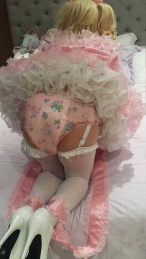 Diapered & Dressed As A Gurl - Forever, ABDL Sissy Crossdresser, Adult Babies,Feminization,Sissy Fashion,Diaper Lovers,Dolled Up