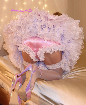 Only For Sissies - Lucky Ones, ABDL Sissy Crossdresser, Adult Babies,Feminization,Sissy Fashion,Diaper Lovers,Dolled Up
