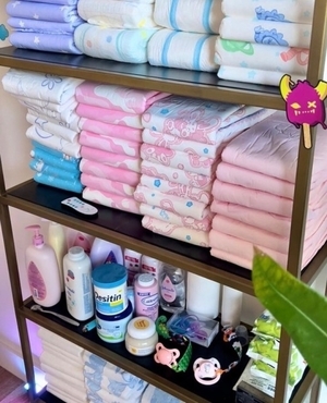 Love To Wear Diapers & Dresses - At Home & On The Street, ABDL Sissy Crossdresser, Adult Babies,Feminization,Sissy Fashion,Diaper Lovers,Dolled Up