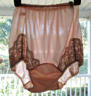 Only For Sissies - Lucky Ones, ABDL Sissy Crossdresser, Adult Babies,Feminization,Sissy Fashion,Diaper Lovers,Dolled Up