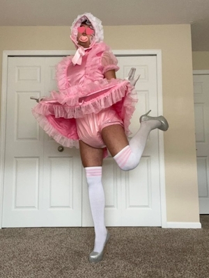 So Nice To Be Home From The Hospital - Learned I Have A Terminal Illness, ABDL Sissy Crossdresser, Adult Babies,Sissy Fashion,Diaper Lovers,Dolled Up,Feminization