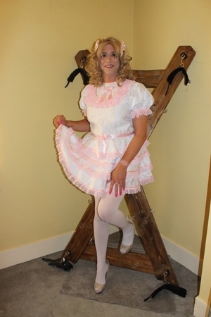 The Only Place To Be - SissyKiss, ABDL Sissy Crossdresser, Adult Babies,Feminization,Sissy Fashion,Diaper Lovers,Bondage,Dolled Up