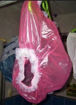 Makes A Sissy Feel Wonderful - A New Day, A New Diaper, New Dress, ABDL Sissy Crossdresser, Adult Babies,Feminization,Sissy Fashion,Diaper Lovers,Dolled Up
