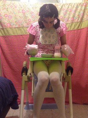 Loving My Diapers & Dresses - All Day Every Day!, ABDL Sissy Crossdresser, Adult Babies,Feminization,Sissy Fashion,Diaper Lovers,Dolled Up