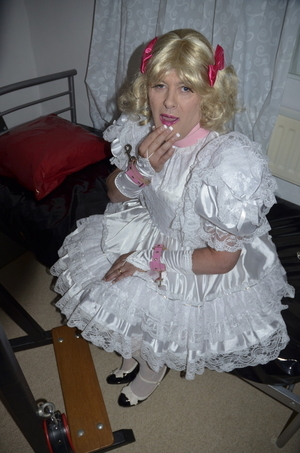 Diapered & Dressed As A Gurl - Forever, ABDL Sissy Crossdresser, Adult Babies,Feminization,Sissy Fashion,Diaper Lovers,Dolled Up