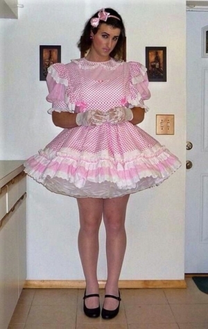 Wonderful Morning Dressed Girly With A Huge Diaper - Great To Be A Sissy, ABDL Sissy Crossdresser, Adult Babies,Feminization,Sissy Fashion,Dolled Up,Diaper Lovers