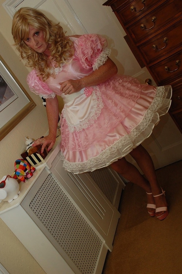 I Need To Stay Diapered & Dressed Girly - Always A Sissy, Never A Male!, ABDL Sissy Crossdresser, Adult Babies,Feminization,Sissy Fashion,Diaper Lovers,Dolled Up,Bondage