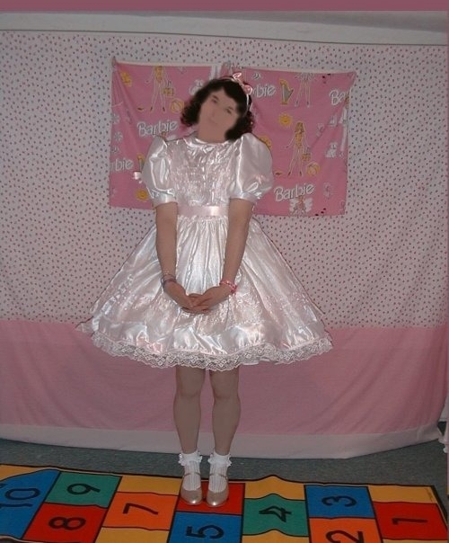 My Favourite Party Dress (Rated PG for Pretty Girl), party,dress,satin,chiffon,silk,pink,ribbon,crystal,organza,rustle