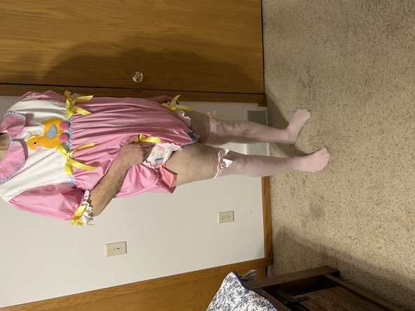 Ducky Sissy Girl, ABDL Sissy , Adult Babies,Thumb Sucking,Feminization,Sissy Fashion,Fairytale,Breast Feeding,Wetting The Bed,Diaper Lovers