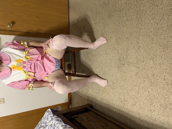 Ducky Sissy Girl, ABDL Sissy , Adult Babies,Thumb Sucking,Feminization,Sissy Fashion,Fairytale,Breast Feeding,Wetting The Bed,Diaper Lovers