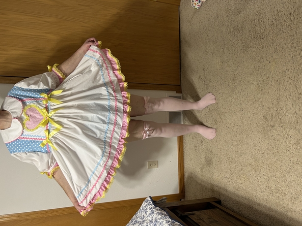 Candy Land Sissy Girl , Wet and mushy,ABDL Sissy, Adult Babies,Thumb Sucking,Sissy Fashion,Spankings,Fairytale,Wetting The Bed,Breast Feeding,Diaper Lovers