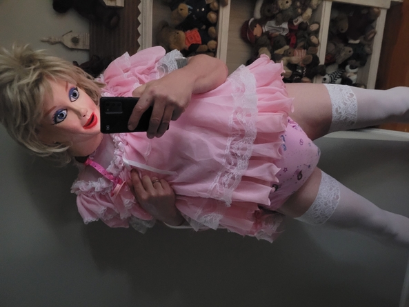 Michelle as Sissy Barbie - I'm back, Sissy,Baby,Diapers,Diaper covers,cribs, Diaper Lovers,Adult Babies,Feminization,Body Suits,Sissy Fashion,Magical Change,Fairytale,Dolled Up