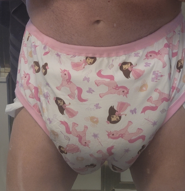 Layered Michelle - A sissy and her padding, Sissy,Baby,Diapers,Diaper covers,cribs, Adult Babies,Feminization,Thumb Sucking,Breast Feeding,Wetting The Bed,Diaper Lovers,Wetting Without Diapers,Sex Toys,Sissy Fashion,Fairytale