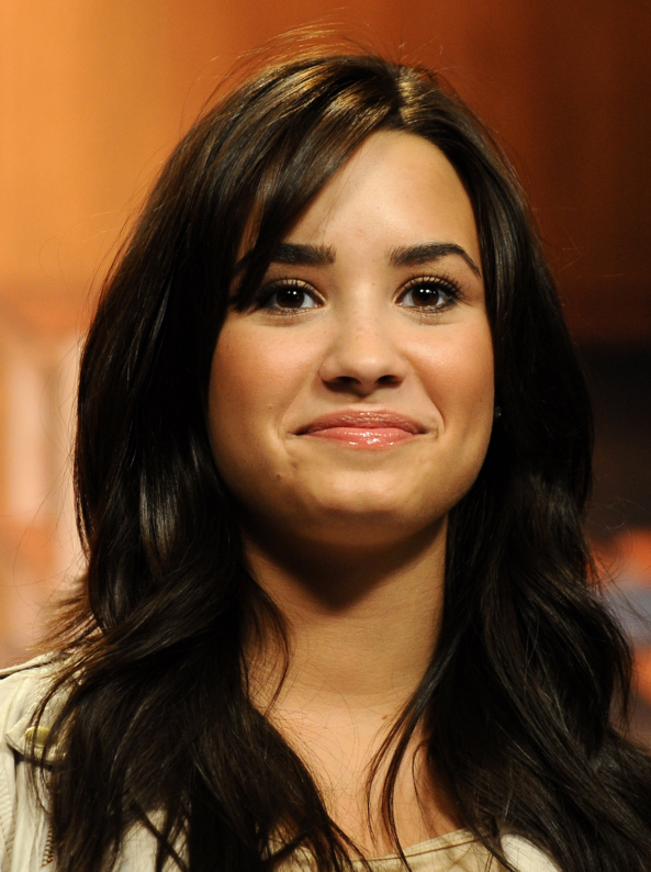 Demi Lovato - she is so cute, demi lovato cute, Str8 Orientation,Feminization
