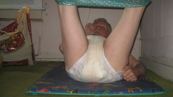 PISSYDIAPER PICS - me in my wet diapers, pisspants, Adult Babies,Thumb Sucking,Breast Feeding,Wetting The Bed,Diaper Lovers