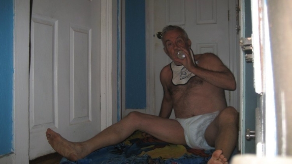 babykevy - still peepeeing in my diapers, pisspants, Adult Babies,Thumb Sucking,Wetting The Bed