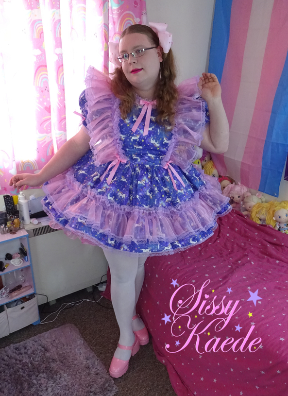Happy in pink frills - Frills make this sissy very happy, sissy,sissy girl,sissy dress,prissy sissy,frilly sissy, Sissy Fashion,Dolled Up