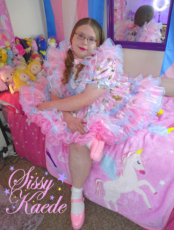 Ultra Frilly Sissy - Pink and frills, Is there such a thing as too much pink or fills for a sissy like me?, sissy,sissy dress,frilly,prissy,sissy girl, Dolled Up,Sissy Fashion