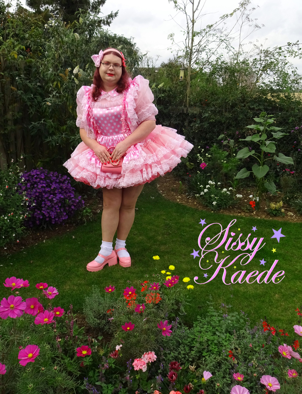 In the garden with the flowers - Just some shots with the flowers sissied, sissy,sissy dress,frilly,prissy,garden,outdoors, Sissy Fashion,Dolled Up